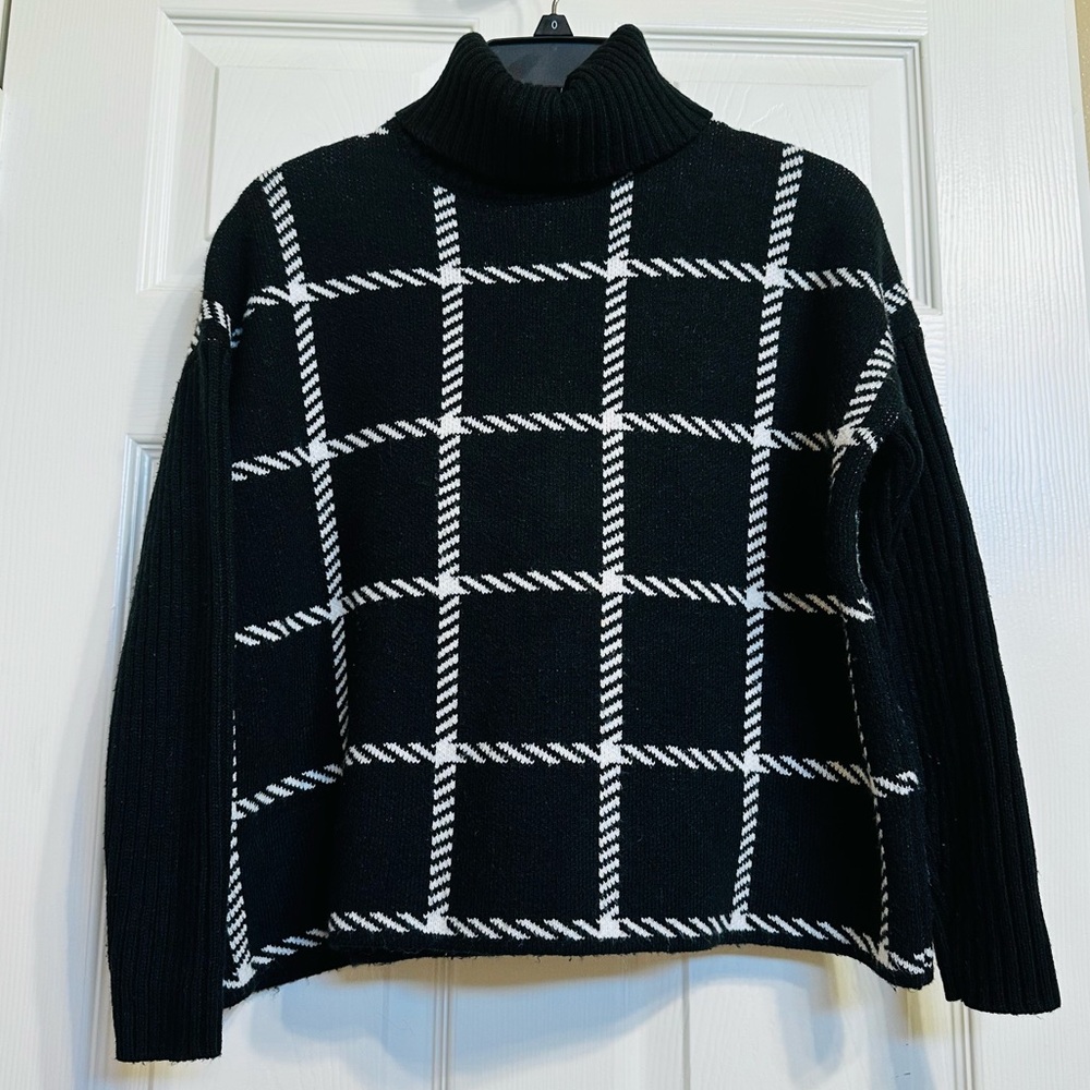 AQUA Black Sweater Size XS 🖤